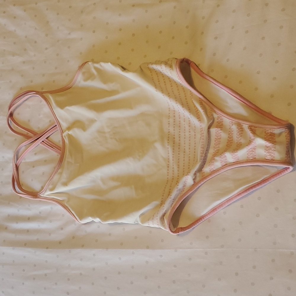 🍹 EUC Burberry Swimsuit